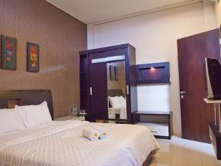 Sri Ratu Boutique Hotel And Villas Legian  Exterior photo